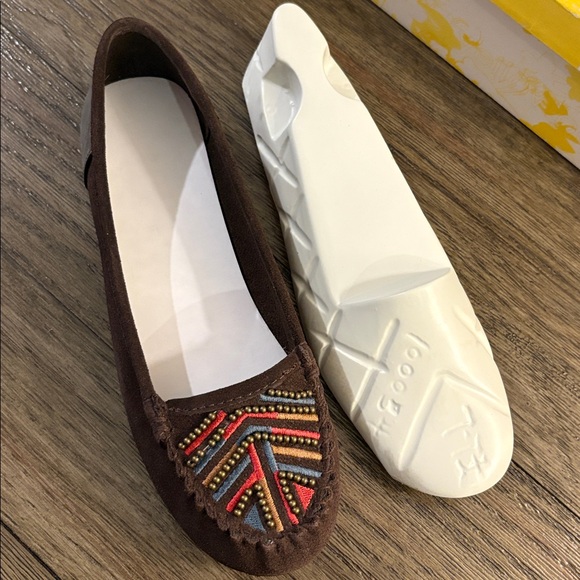 NIB [Yellow Box] Freshman Beaded Slip-On Suede Flats in Brown Women’s 7 - Picture 6 of 11